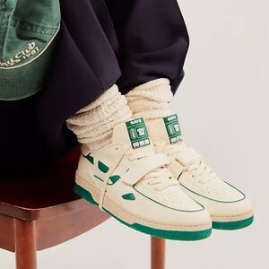 NWT SAYE Modelo 92 Vegan Sneakers Size 37 Women’s